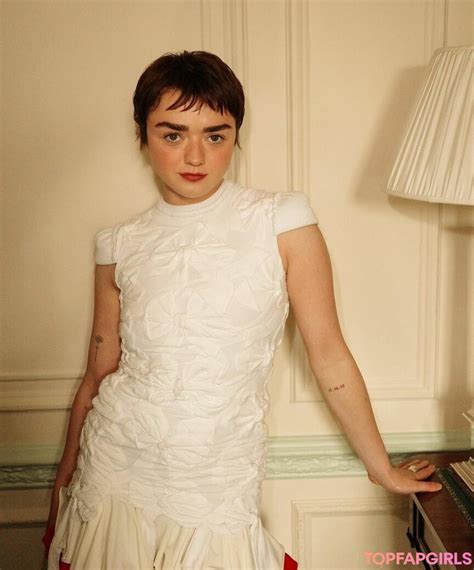 Maisie Williams Nude: Porn Videos & Sex Tapes @ xHamster